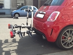 Fiat 500 Abarth Essesse met Uebler Fietsdrager